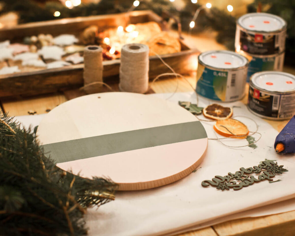 dekoracje świąteczne diy pomalowane deski do krojenia
